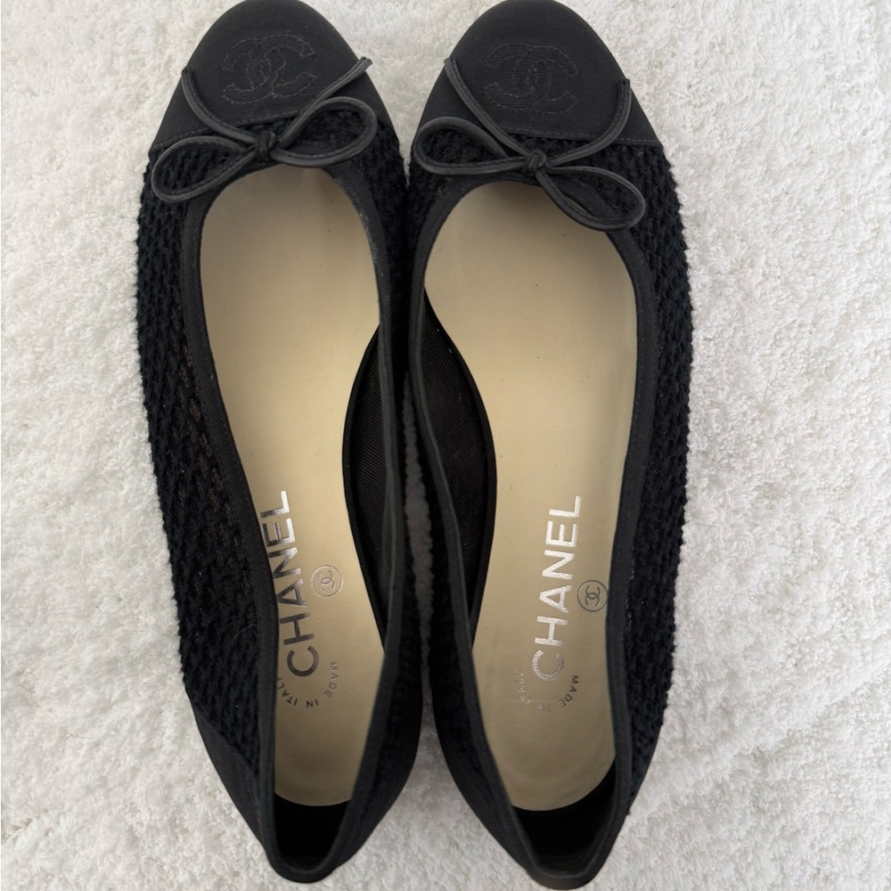 Chanel Black Ballerina Flats - Picture 4 of 8